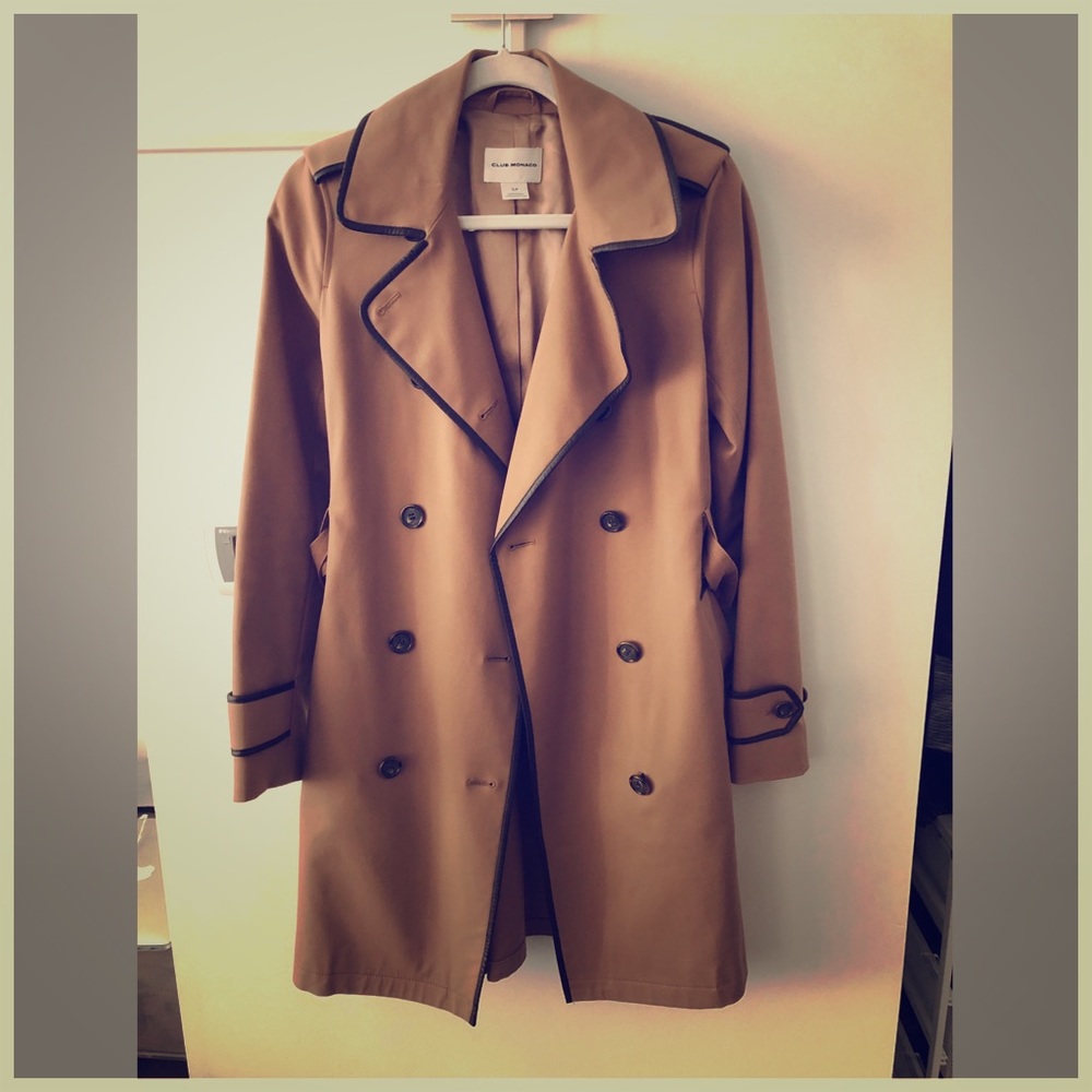 Club Monaco trench coat size S color khaki